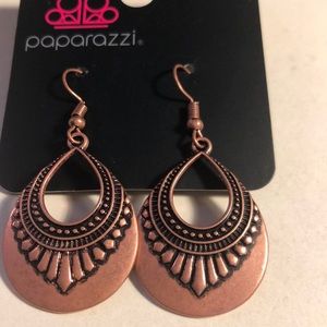 Paparazzi beaded detail design earrings